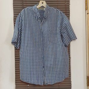 Big Creek Clothing mans short sleeve button down shirt   size L